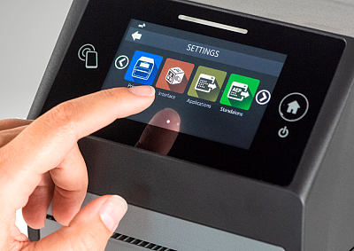 Принтер этикеток с дисплеем: стоит тратиться или нет